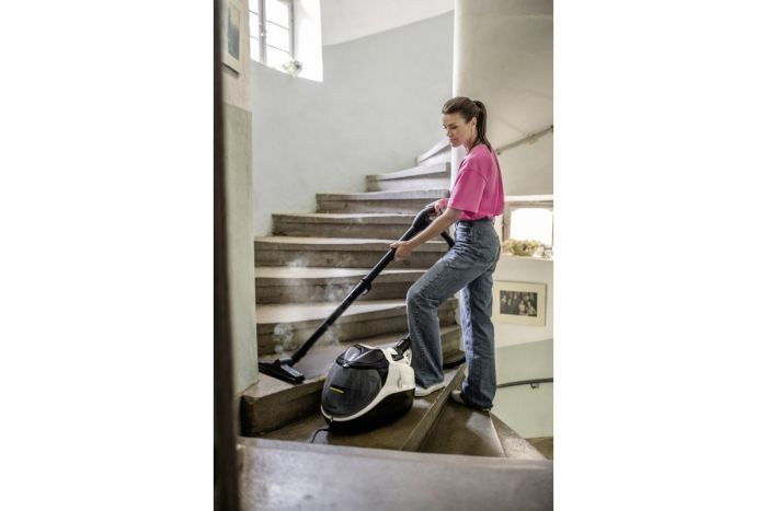 Паропылесос Karcher SV 7, 2200Вт, влажная уборка, вода -0.45л, HEPA, обработка паром, бело-черный