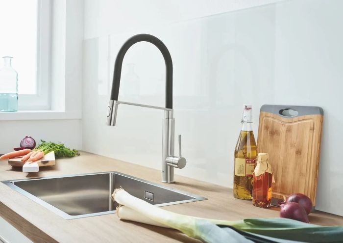 Смеситель для кухни Grohe Viamo, дл.излива - 235мм, поворотный/гибкий, 1рычаг, хром