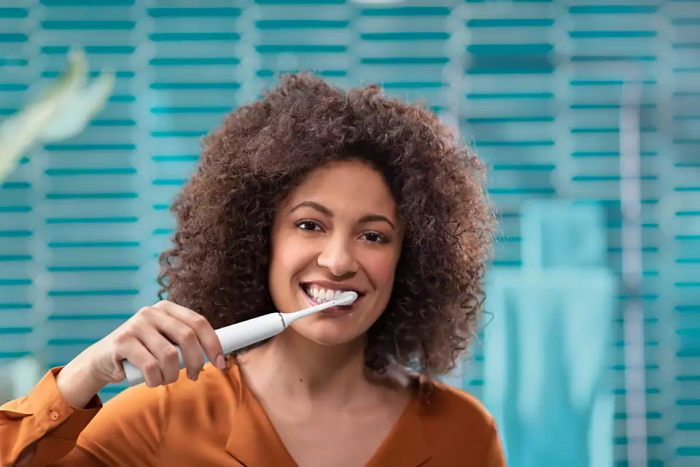 Щетка зубная электр. Philips Sonicare DiamondClean 9000 Series, 62т. колеб/мин, насадок-1, футляр, Bluetooth, белый