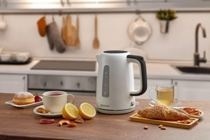 Электрочайник Gorenje 1.7л, Strix контроль, пластик, белый