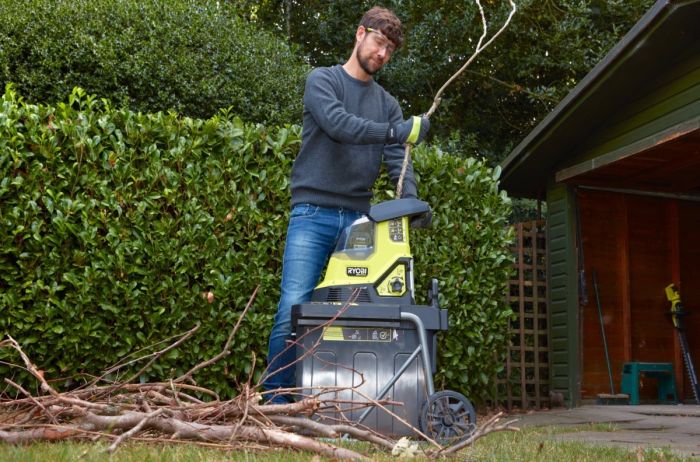 Подрібнювач садовий акумуляторний Max Power Ryobi RY36SHX40-0 36В 40мм 55л фреза низькошумний 18кг без АКБ та ЗП