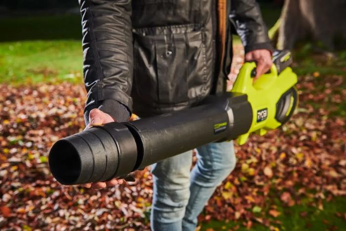 Повітродув садовий акумуляторний Ryobi Max Power RY36BLXB-0 36В 306км/год 3кг без АКБ та ЗП
