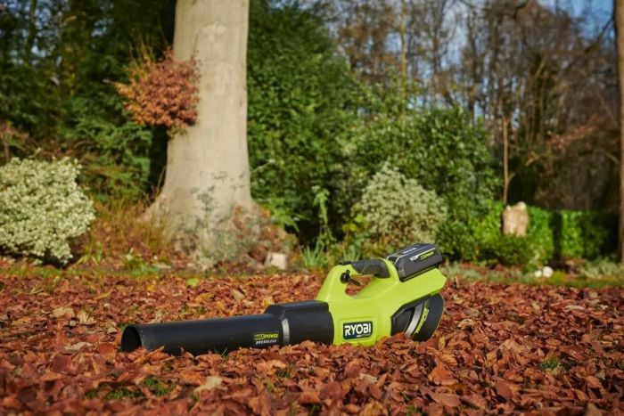 Повітродув садовий акумуляторний Ryobi Max Power RY36BLXB-0 36В 306км/год 3кг без АКБ та ЗП