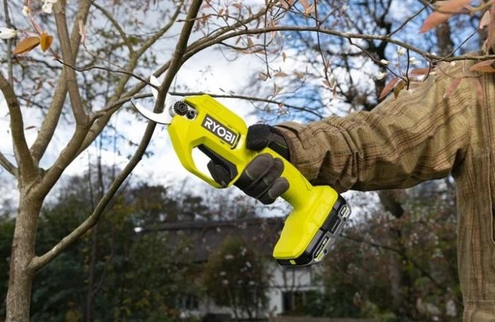 Акумулятор Ryobi ONE+ RB1820C 18В 2А·год 0.4кг
