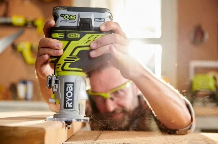 Аккумулятор Ryobi ONE+ RB18L50 18В 5А·ч 0.7кг