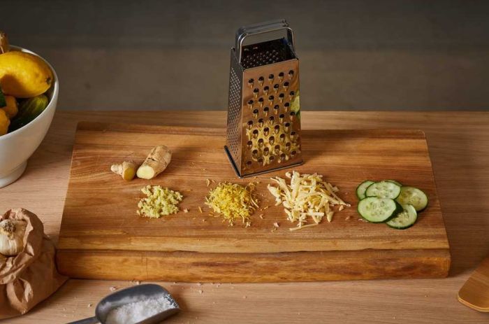 Терка 4-х сторонняя Fiskars Essential, 23см, нержавеющая сталь