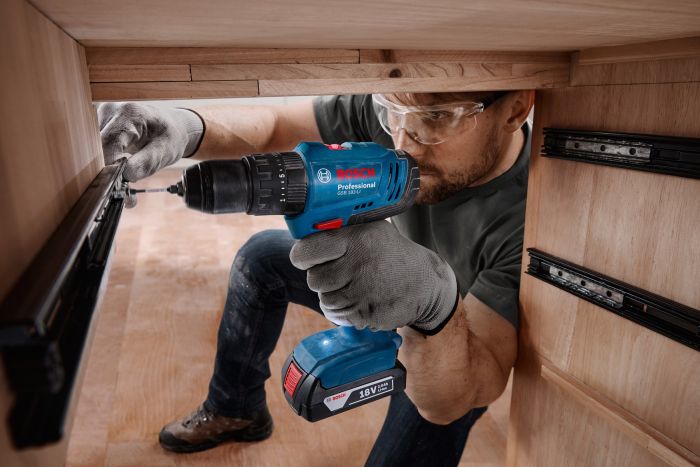 Шурупокрут-дриль ударний акумуляторний Bosch Professional GSB 183-LI 18В 1х2А·год 21-56Нм 374-1815об/хв кейс 1.2кг
