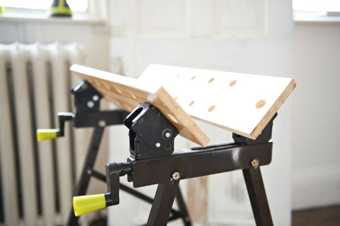 Верстак складной Ryobi RWB02 790x605x240мм нагрузка до 100кг 6.5кг
