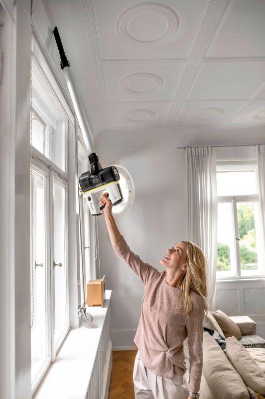 Пылесос Karcher беспроводный VC 7 Cordless yourMax, 350Вт, конт пыль -0.8л, автон. раб. до 60мин, вес-2.57кг, HEPA 12, белый