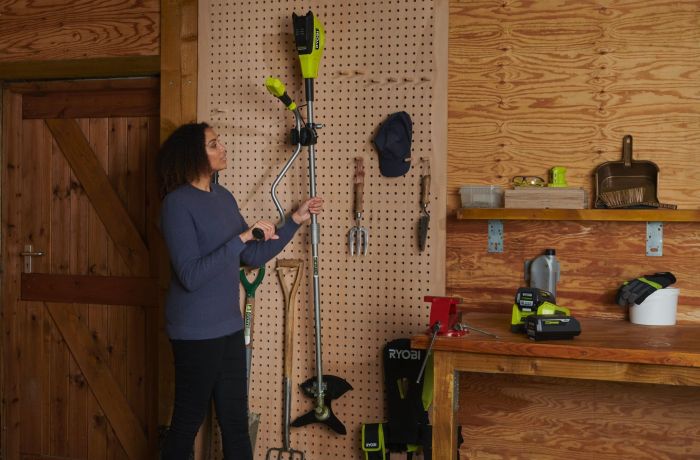 Триммер садовый аккумуляторный Ryobi Max Power RY36BCX30A-0 36В 30см нож/леска 40см эргоремни Vertebrae 4.7кг без АКБ и ЗУ