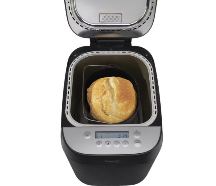Хлебопечка Panasonic 700Вт, программ-18, макс.вес -1кг, форма-кругл., пластик, черный
