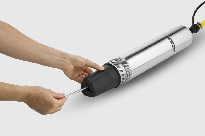 Насос свердловинний Karcher ВР 4 Deep Well, 700Вт, 4600 л/г, 43 м, 4.3 бар, 12 м, 105 мм, 35 °C, G1, 7.14 кг