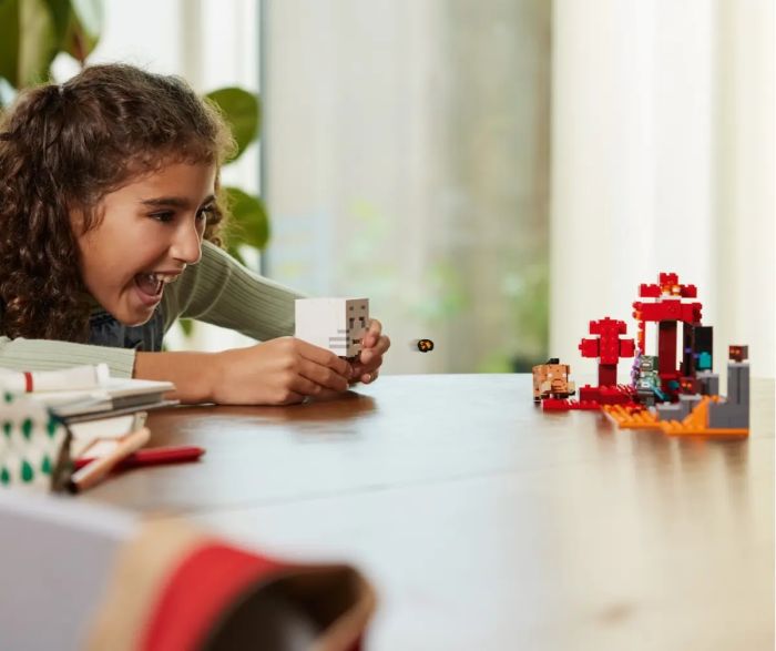 Конструктор LEGO Minecraft Засада возле портала в Нижнем мире