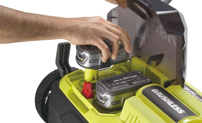 Аератор-скарифікатор акумуляторний Ryobi ONE+ RY18SFX35A-240 18В акб 2х4А·год 35см 55л 10кг