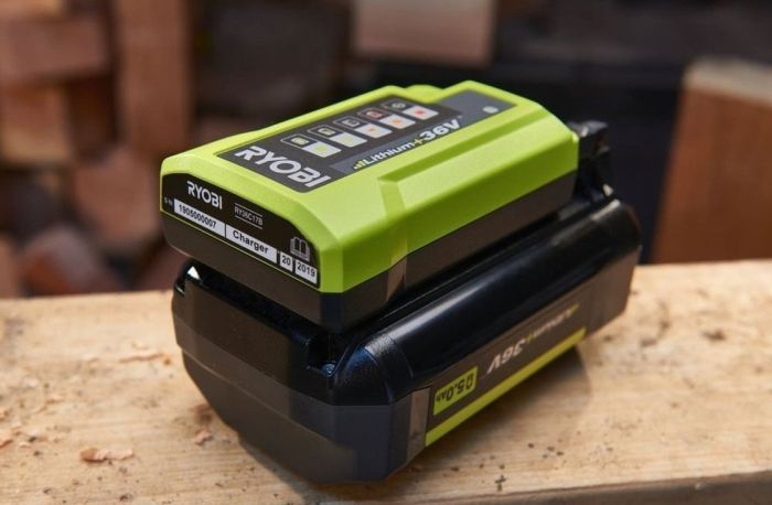 Зарядное устройство Ryobi Max Power RY36C17A 36В 1.7А