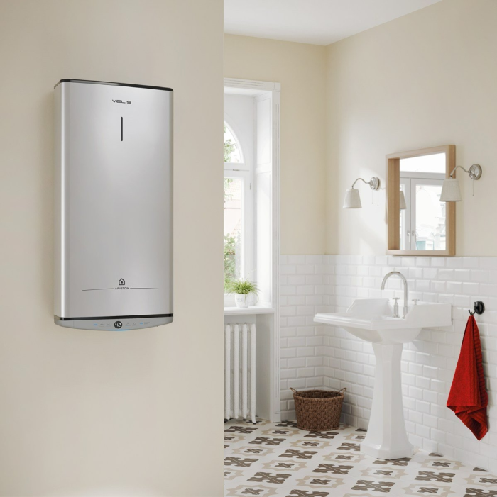 Водонагреватель электр. Ariston плоский слим VELIS TECH 80 EU, 80л, 2*1,5кВт, ун. монтаж, электр. упр-ние, B, Италия, Серый