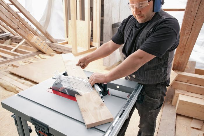 Стіл розпилювальний Bosch Professional GTS 10 J 1800Вт диск 254мм 3650об/хв 26кг