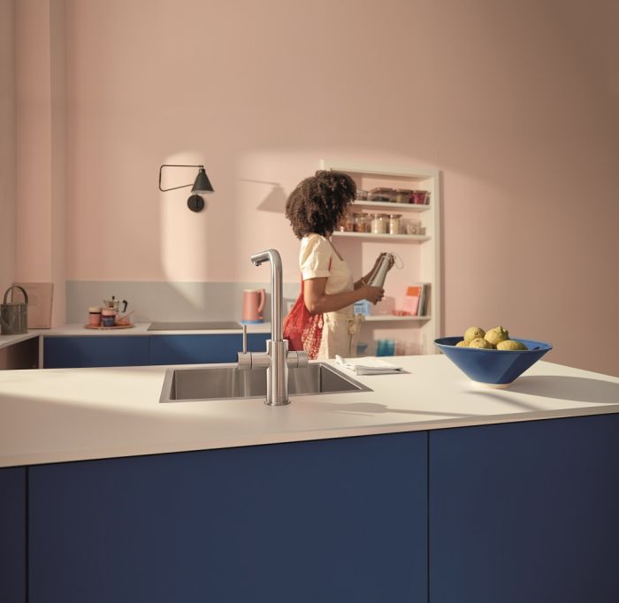 Комплект смесителя для кухни с выдвижным изливом  Blue Pure Minta с фильтром обратного осмоса Ecosoft P’URE AQUACALCIUM Mint() Grohe MO67530601DC