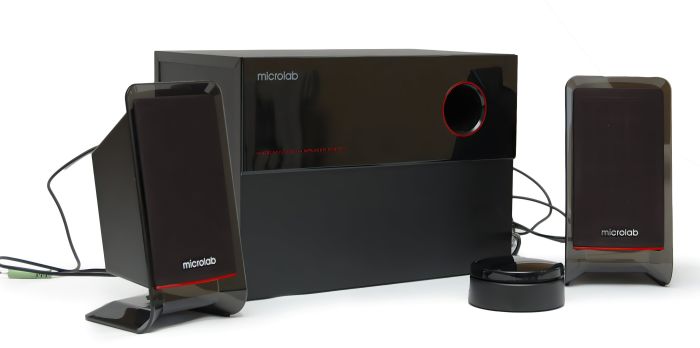 Акустическая система MICROLAB  2.1, 40W, mini-jack, черный Microlab M-200