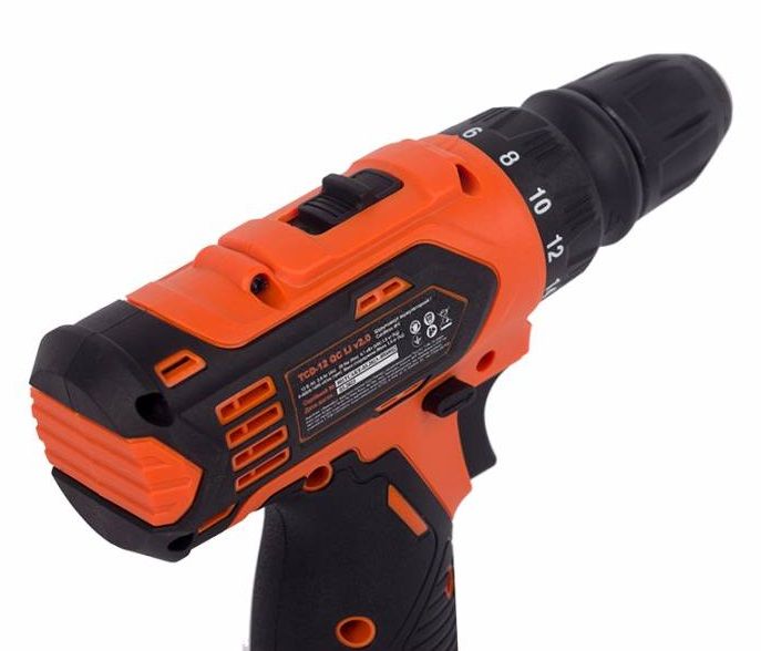 Шурупокрут-дриль акумуляторний Tekhmann TCD-12 QC Li v2.0 12В 2х2А·год 28Нм 0-400·1500об/хв 1кг кейс