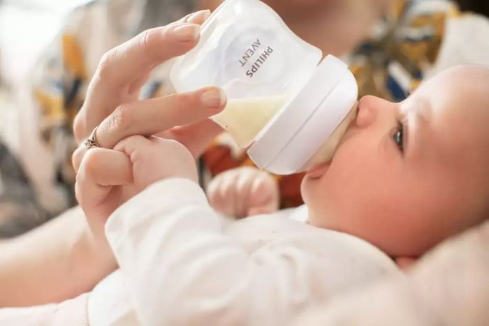 Соска Avent Natural 6міс+, силіконова, Природний потік, для густої їжі, 2шт