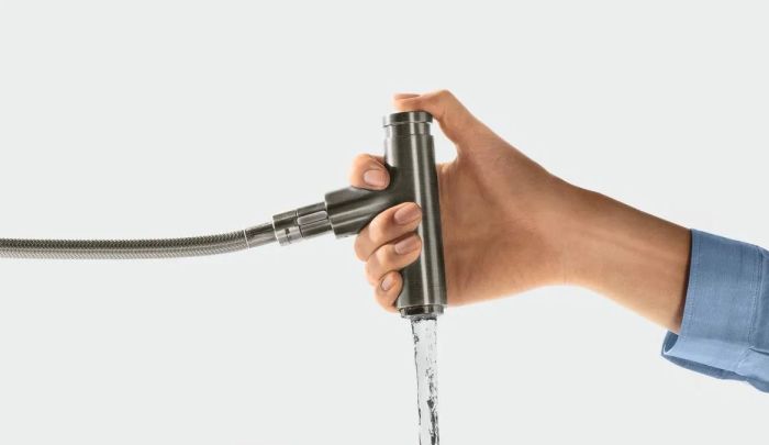 Смеситель для кухни Hansgrohe Metris Select, дл.излива - 208мм, поворотный, вытяжной, рычаг + кнопка, хром