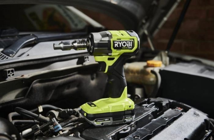 Гайковерт ударный аккумуляторный Ryobi ONE+ HP RIW18C-0 18В 2800об·мин 450Нм 1/2" 4 скорости 1.2кг без АКБ и ЗУ