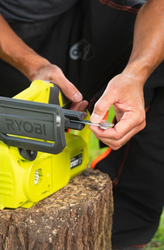 Пила цепная аккумуляторная Ryobi ONE+ RY18CS20A-125 18В акб 1х2.5А·ч ЗУ 20см 2.3кг