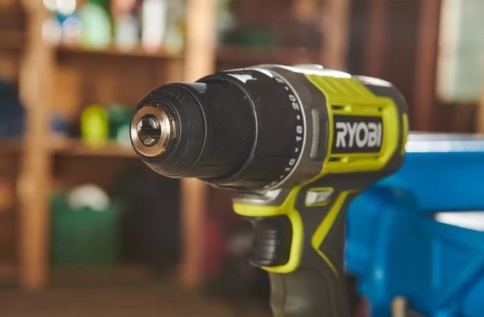 Шуруповерт-дрель аккумуляторный Ryobi ONE+ RDD18-2C415S 18В 1х4А·ч 1х1.5А·ч ЗУ 52Нм 450·1750об·мин 1.3кг сумка
