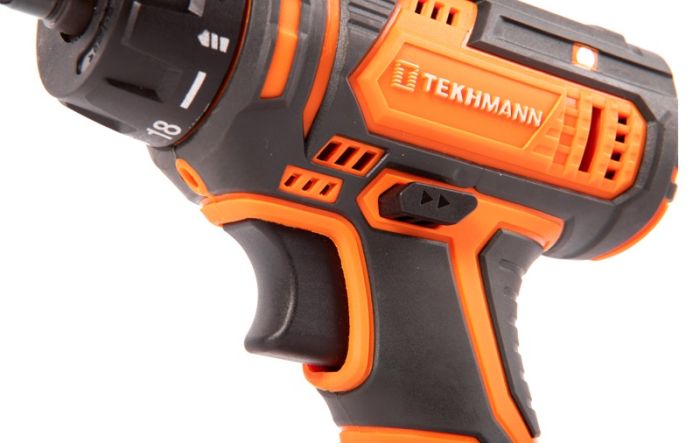 Шуруповерт-дрель аккумуляторная Tekhmann TCD-12/2 BS Kit 12В 1х2А·час 30Нм 0-400·1400об·мин 1кг кейс с принадлежностью