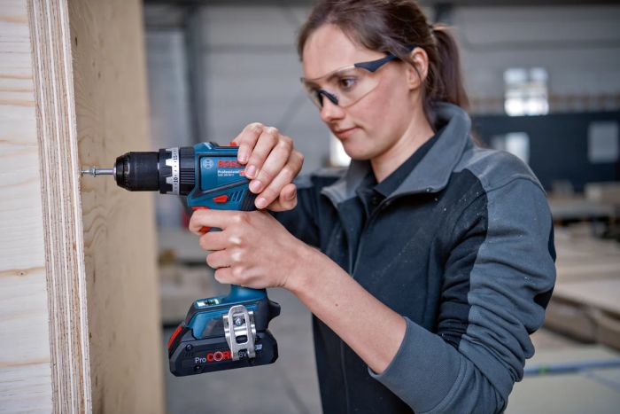 Шурупокрут-дриль акумуляторний Bosch Professional GSB 18V-90 C 18В 2х4А·год 36·64Нм 0-630·0-2100об/хв 1.2кг