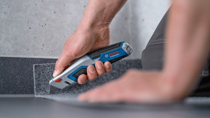 Нож складной Bosch, трапециевидное лезвие, корпус пластик, 253мм