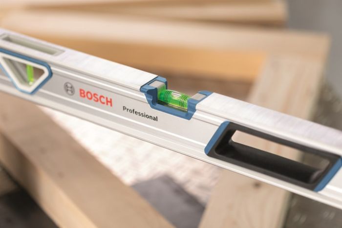 Уровень Bosch, 60см, 3 капсулы, алюминиевый корпус, отверстия для руки