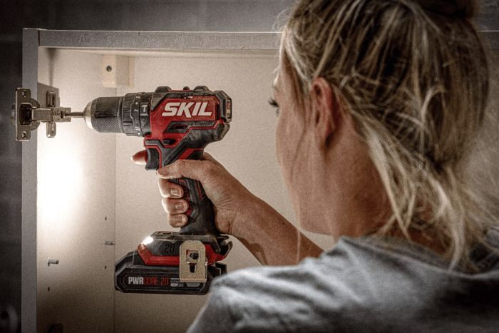 Шуруповерт-дрель ударная аккумуляторная SKIL 3075 CA Compact 20В 1х2.5А·час 60Нм 500·180об·мин 0.9кг