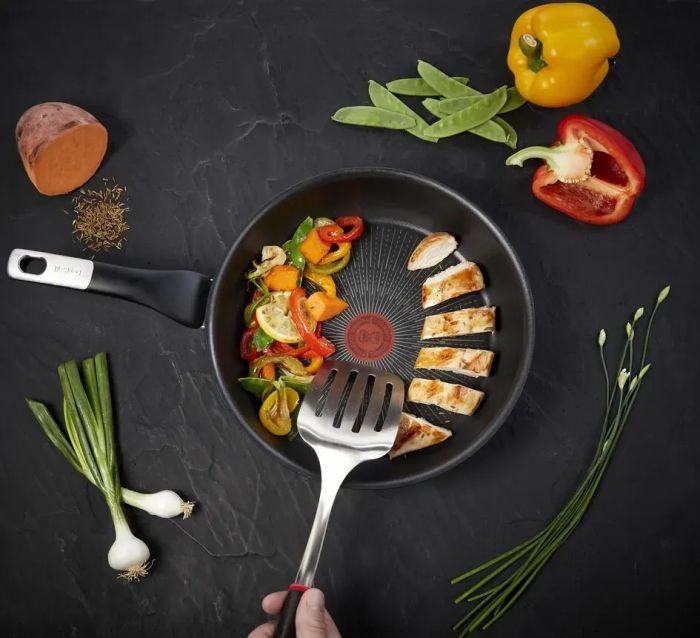 Сковорода Tefal Unlimited, 24см, алюміній, чорний