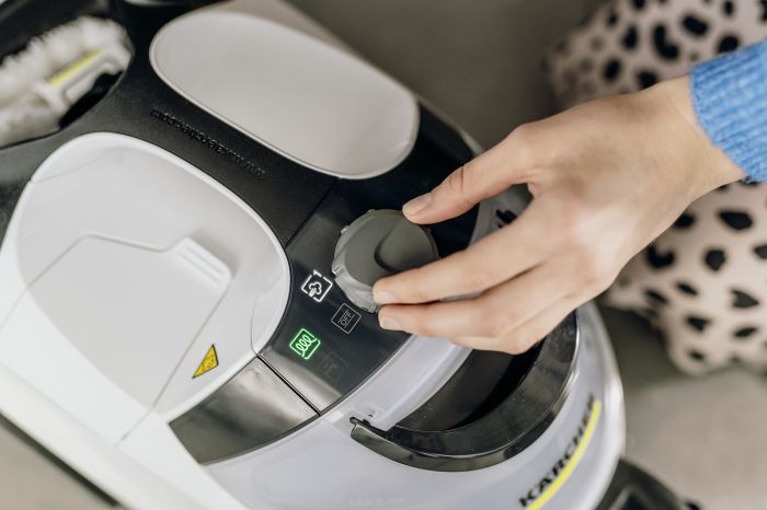 Пароочиститель Karcher SC 5 EasyFix Iron, 2250Вт, 1500мл, 4.2Бар, утюг+ швабра, белый