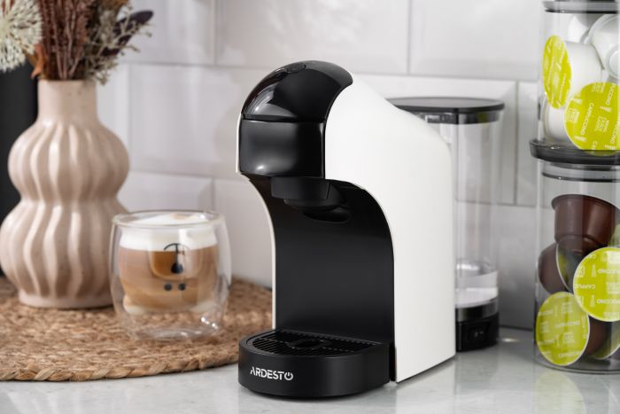 Кофеварка Ardesto капсульная, 0.8л, капсулы Nespresso, Nescafe Dolce Gusto, молотый кофе, сенсорное управление, белый
