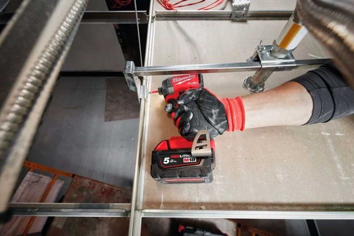 Гвинтоверт ударний акумуляторний Milwaukee M18 FID3-0X 18В 226Нм 0-3900об/хв кейс 1.7кг без АКБ та ЗП