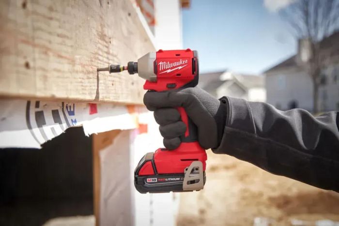 Винтоверт ударный аккумуляторный Milwaukee M18 BLIDRC-0 18В 0-3600об·мин 190Нм 1.3кг без АКБ и ЗП