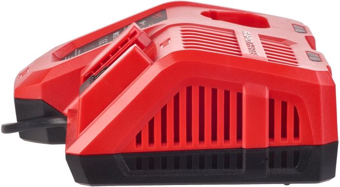 Набор аккумулятора и зарядного устройства Milwaukee 1х12В 2А час Redlithium M12, 2х18В 5А час Redlithium M18, ЗП M12-18FC