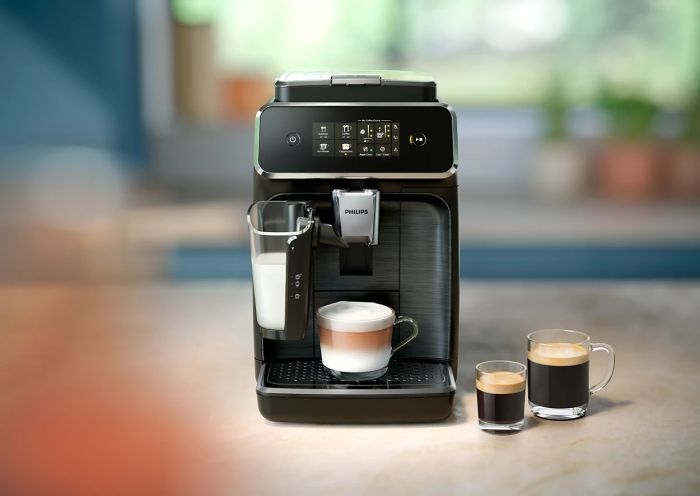 Кавомашина Philips Series 2300 LatteGo, 1.8л, зерно+мелена, автомат.капуч, дисплей, авторецептів -4, чорний