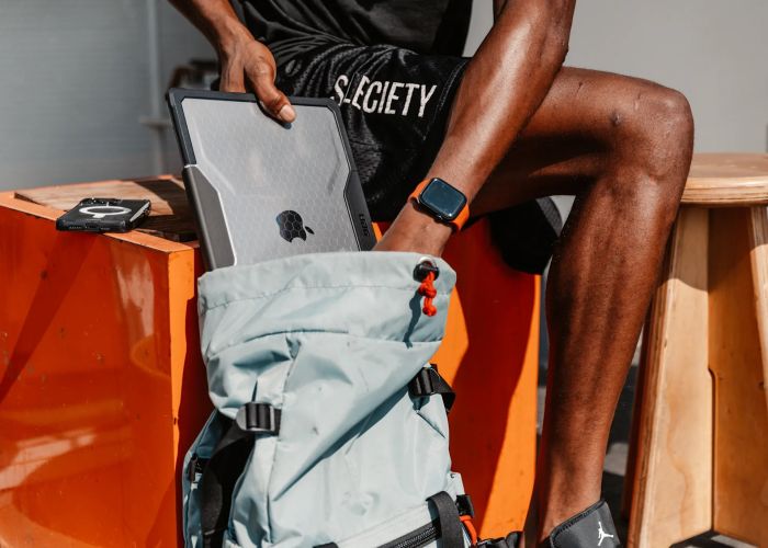 Чехол UAG для MacBook Air 15"(2023-2025), Plyo, Ice/Black