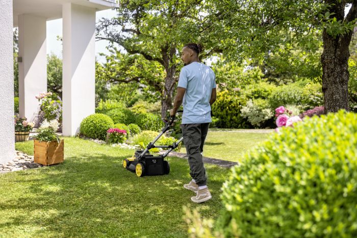 Газонокосарка акумуляторна Karcher LMO 5-18 Dual 18В 41см 25-70мм без АКБ та ЗП