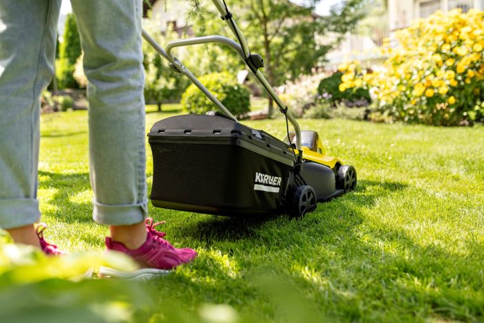 Газонокосилка аккумуляторная Karcher LMO 2-18 Battery 18В 32см 25-60мм (без АКБ и ЗУ)