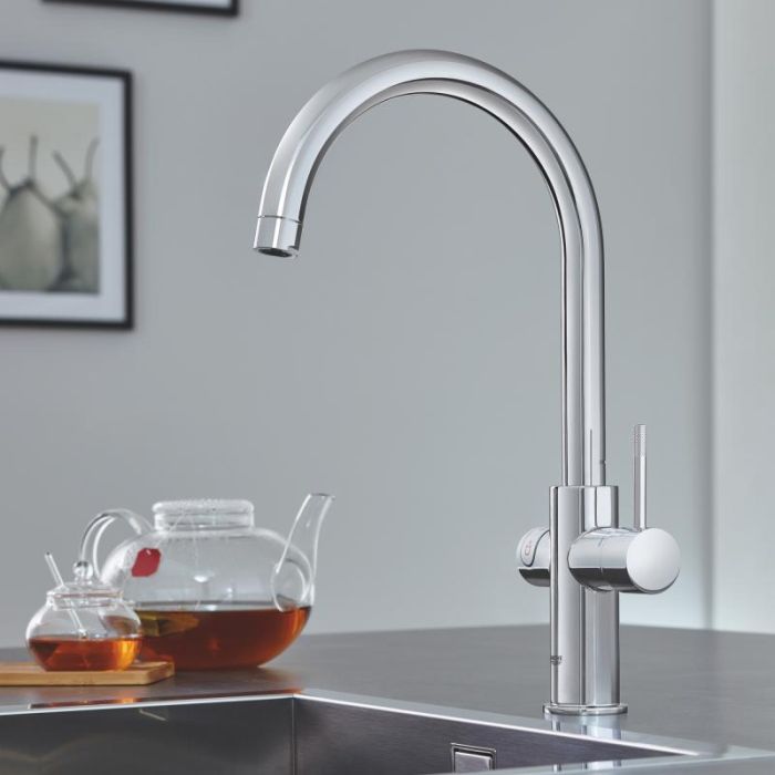 Комплект смесителя для кухни GROHE Red Duo и бойлерная система M размера