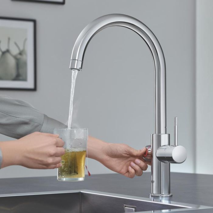 Комплект смесителя для кухни GROHE Red Duo и бойлерная система M размера