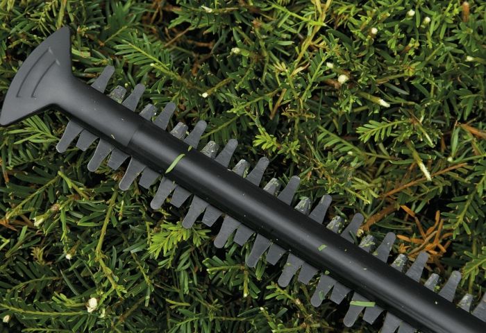 Кусторез аккумуляторный Bosch EasyHedgeCut 18V-52-13 18В лезвие 52см шаг реза 15мм 3.28кг без АКБ и ЗП
