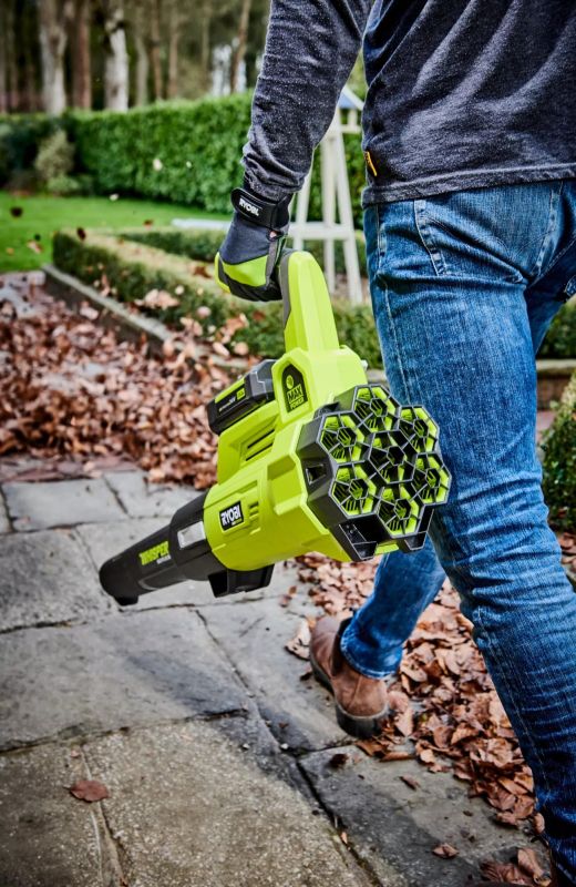 Воздуходув садовый аккумуляторный Ryobi Max Power RY36BLXA-140P 36В 1х4А·ч ЗУ 176км/ч 3.5кг