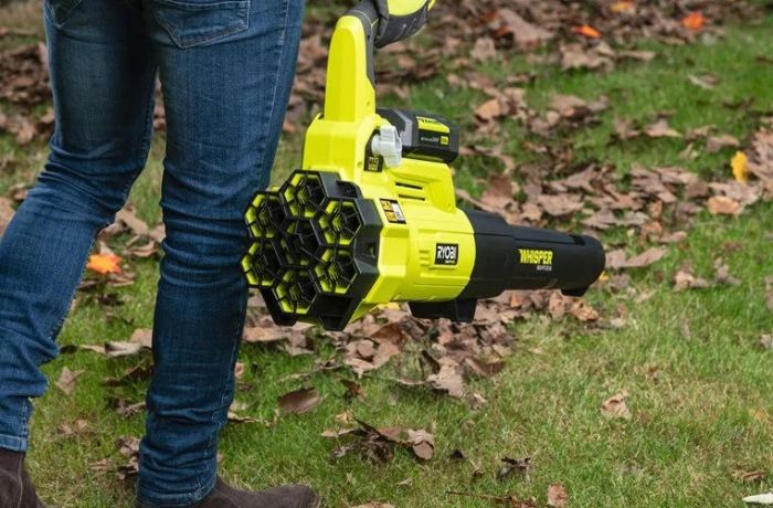Воздуходув садовый аккумуляторный Ryobi Max Power RY36BLXA-140P 36В 1х4А·ч ЗУ 176км/ч 3.5кг