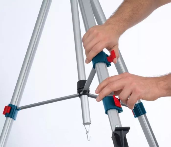 Штатив Bosch BT250 для оптических нивелиров, 1/4", 97.5-250см, 3.4 кг